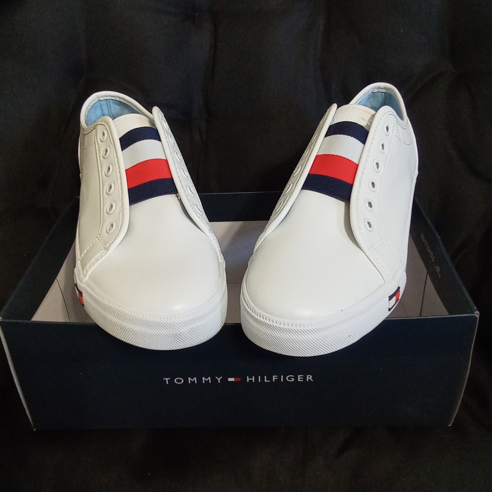 Tommy Hilfiger Womens Anni Sneakers